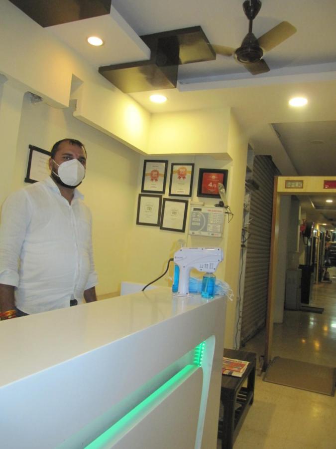 Hotel Arjun New Delhi Eksteriør billede