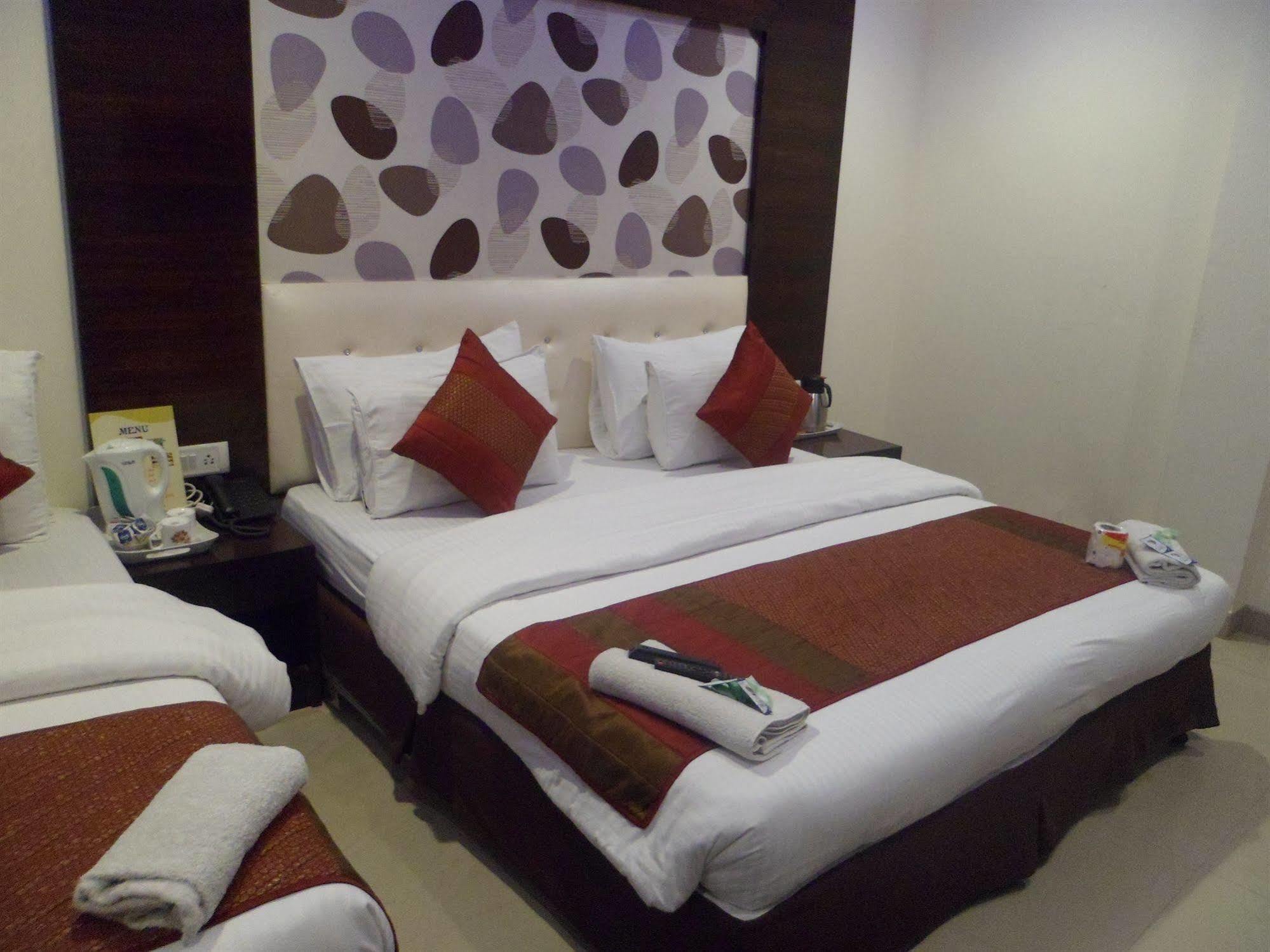 Hotel Arjun New Delhi Eksteriør billede